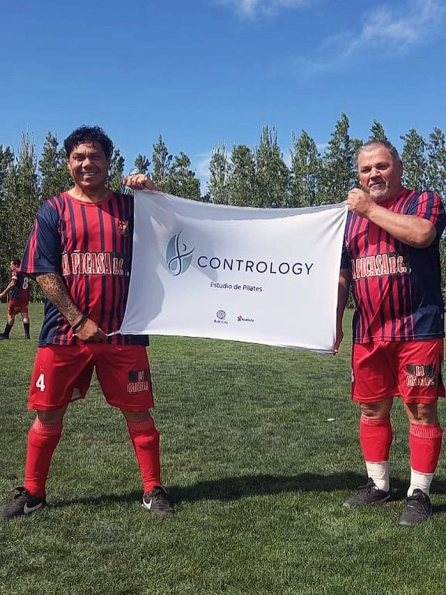 Atletas mejorando su rendimiento con Pilates